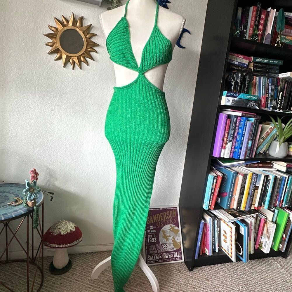 Beginning boutique Size 6 Green knit beach dress maxi dress